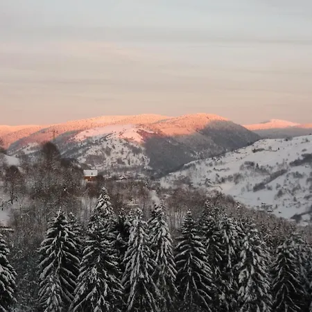 فندق مبيت وإفطار La Ferme Du Vieux Sapin 3*