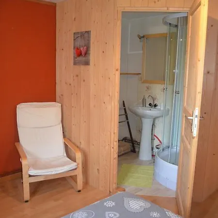 فندق مبيت وإفطار La Ferme Du Vieux Sapin لابْريسْ